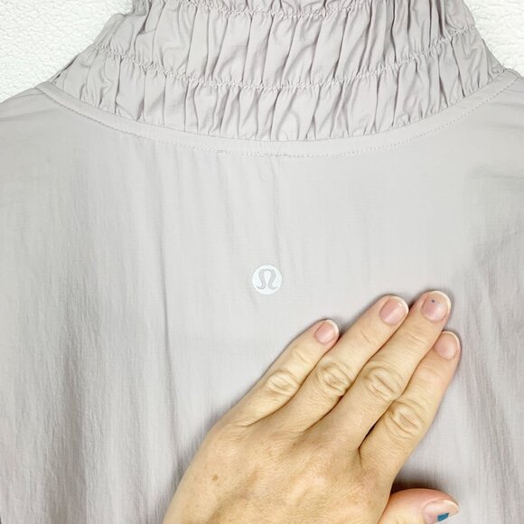 lululemon | Sights Seen Jacket Chrome - Picture 7 of 11